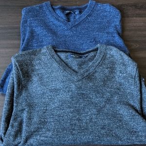 Lot of 2 Men's Sz M V Neck Nautica Sweaters